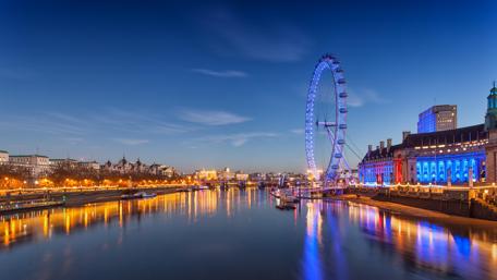 London Eye and the Thames wallpaper