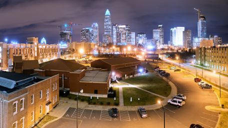 Night light of Charlotte wallpaper