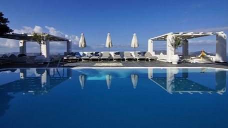 Reflection in the swimming pool wallpaper