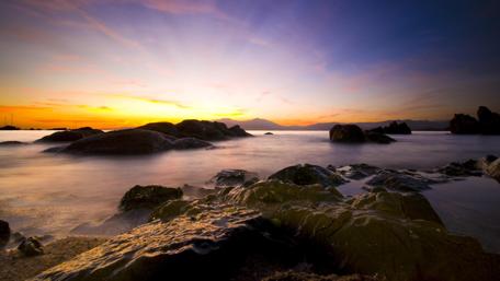 Sea shore in the sunset wallpaper