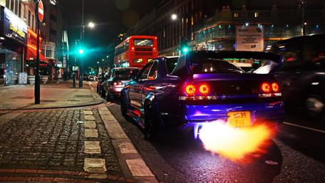 Nissan Skyline GTR R33 in London wallpaper