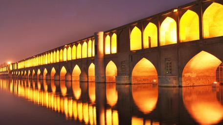 Siosepol Bridge in the evening, Isfahan wallpaper