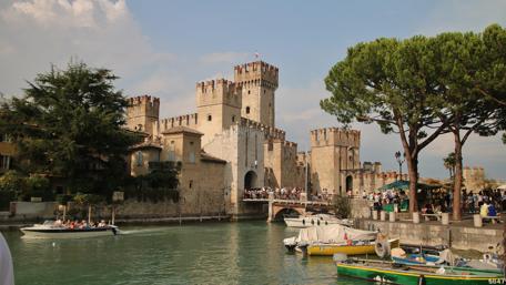 Scaliger Castle wallpaper