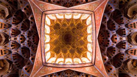 Ali Qapu Palace, Isfahan, Iran wallpaper