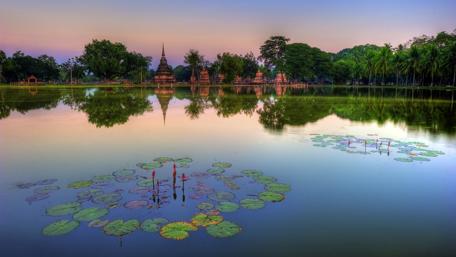 Sukhothai Historical Park, Sukhothai, Thailand wallpaper