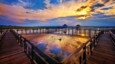 Beautiful sunset over the marsh - Khao Sam Roi Yot National Park wallpaper