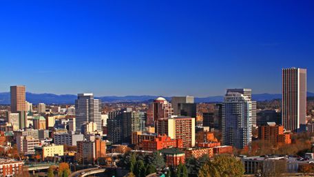 Blue sky over Portland, Oregon wallpaper