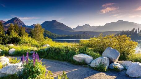 Strbske Pleso mountain lake - Slovakia wallpaper