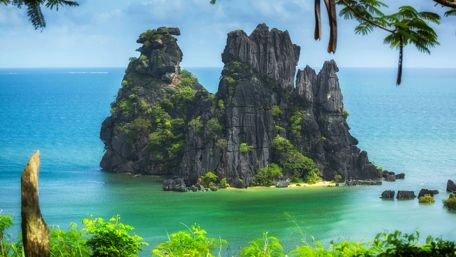 Hienghene La Poule (The Hen Cliff) off of New Caledonia wallpaper