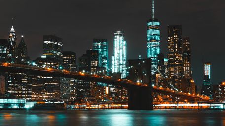 Brooklyn Bridge at night wallpaper
