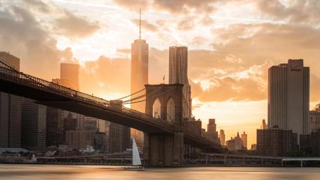 Brooklyn Bridge in the morning lights wallpaper