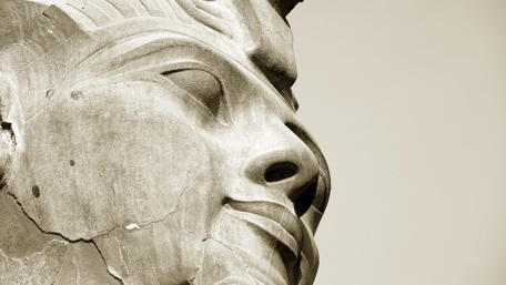 Head statue of Ramses II wallpaper
