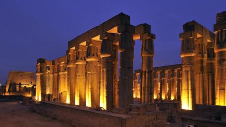 Luxor Temple at night wallpaper