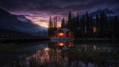 Emerald Lake - Yoho National Park, British Columbia wallpaper