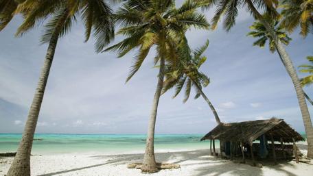 Old hut on the beach - Jambiani, Zanzibar wallpaper