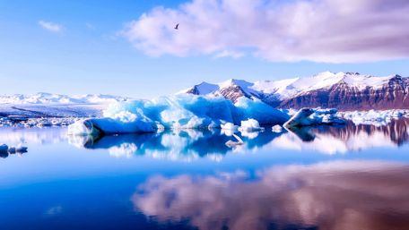 Jökulsárlón Iceberg Lagoon - Vatnajökull National Park, Iceland wallpaper