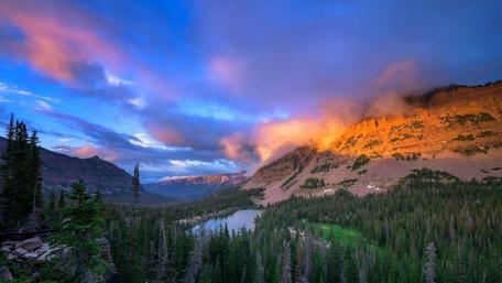 Uinta Mountain Lakes at morning wallpaper