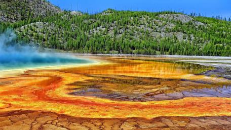 Grand Prismatic Spring - Yellowstone National Park wallpaper