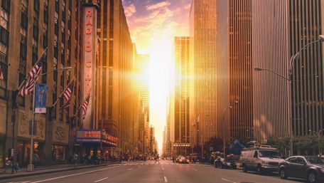 Manhattan street view wallpaper