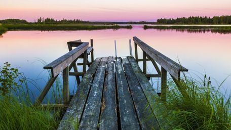 Old pier in the morning light wallpaper