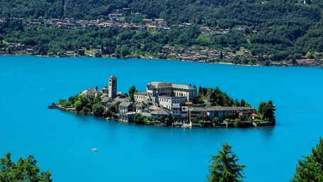 San Giulio Island - Italy wallpaper