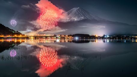 Kawaguchiko Fireworks Festival - Japan wallpaper