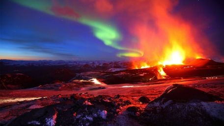 Eruption of Eyjafjallajökull - Iceland wallpaper