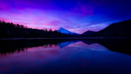 Stunning reflection wallpaper