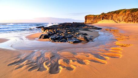 Sunny beach - Australia wallpaper