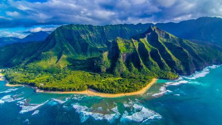 Nā Pali Coast State Park - Hawaii wallpaper