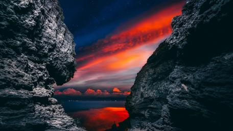 Sunset among the rocks wallpaper
