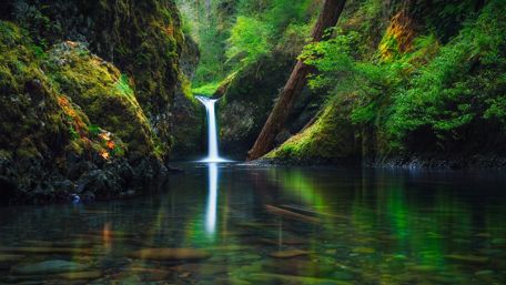 Punch Bowl Falls - Oregon wallpaper