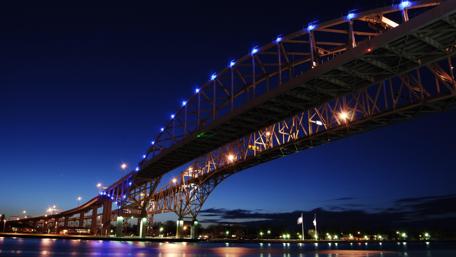 Blue Water Bridge at night wallpaper