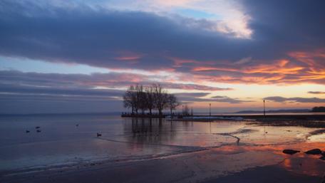 Lake Balaton in winter wallpaper