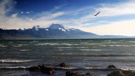Holy mountain & holy lake wallpaper