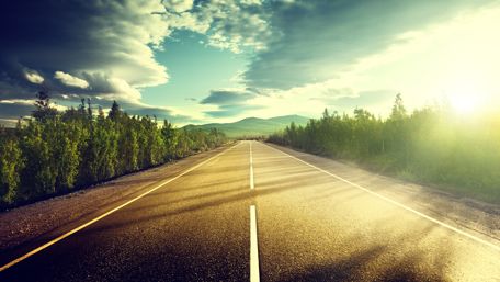 Endless road in the sunshine wallpaper