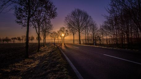 Last rays of sun wallpaper