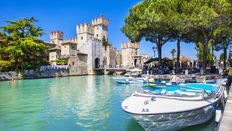 Rocca Scaligera Castle in Sirmione, Italy wallpaper