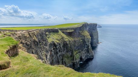 Cliffs of Moher, Ireland wallpaper