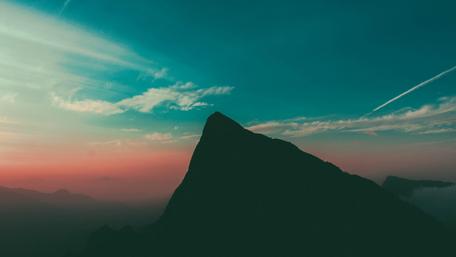 Ridge at dusk wallpaper