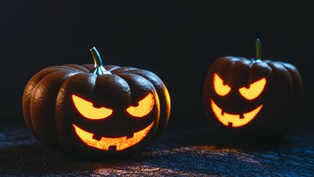 Eerie Glow of Halloween Pumpkins wallpaper