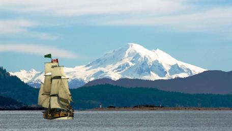 Mount Baker from the Pacific Ocean wallpaper