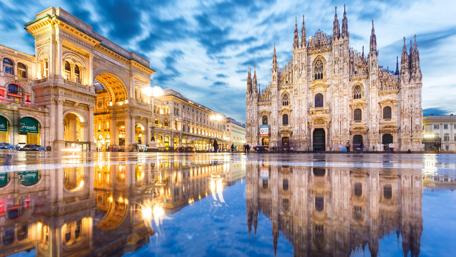 Milan Cathedral afer a rainy day wallpaper