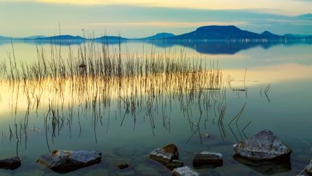 Lake Balaton and Badacsony wallpaper