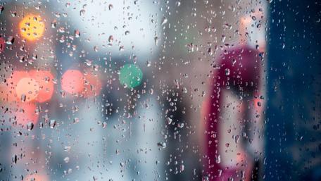 Call box in the rain wallpaper