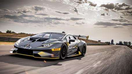Lamborghini Huracán Super Trofeo EVO wallpaper