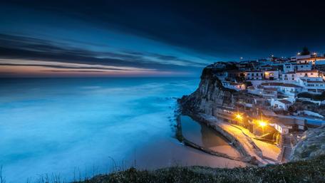 Coastline of Azenhas do Mar - Colares, Portugal wallpaper