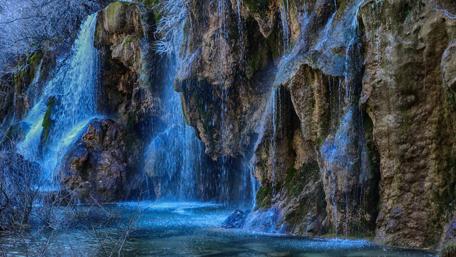 Nacimiento del Rio Cuervo - Birt of the Cuervo River wallpaper