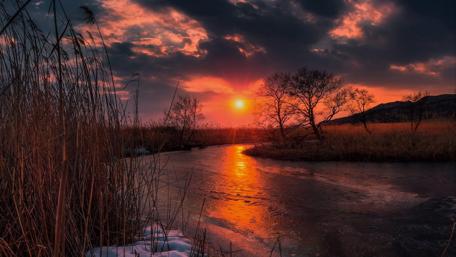 Amazing winter sunset wallpaper