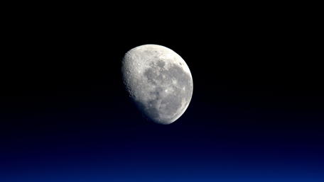 The icredible moon wallpaper